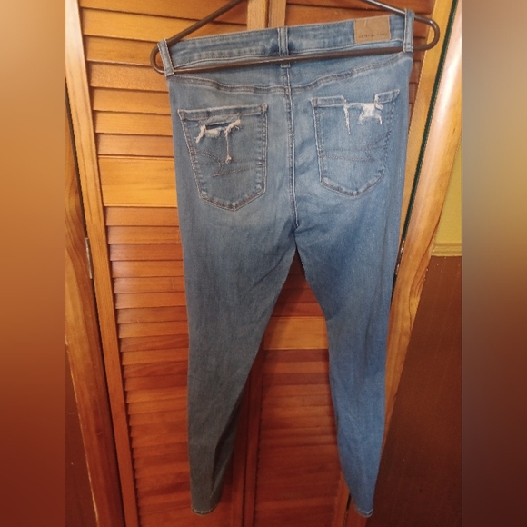American eagle next level stretch temp teck super destroyed jeans size 6 - Picture 3 of 4